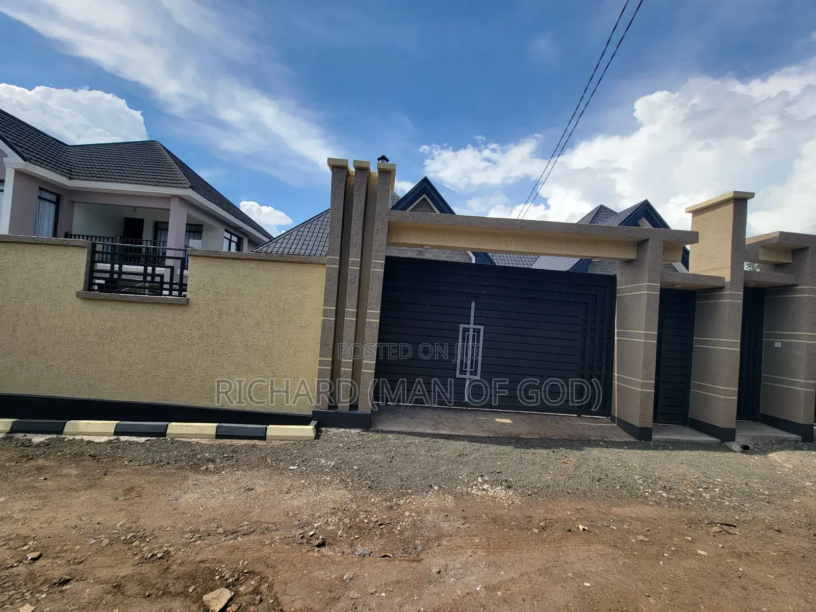 2bdrm House in Central Business Area for rent
