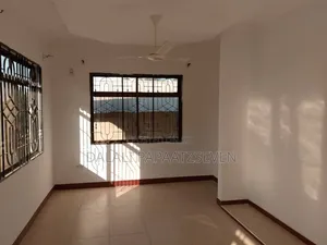 3bdrm House in Dalalipapaatzseven, Bunju for rent