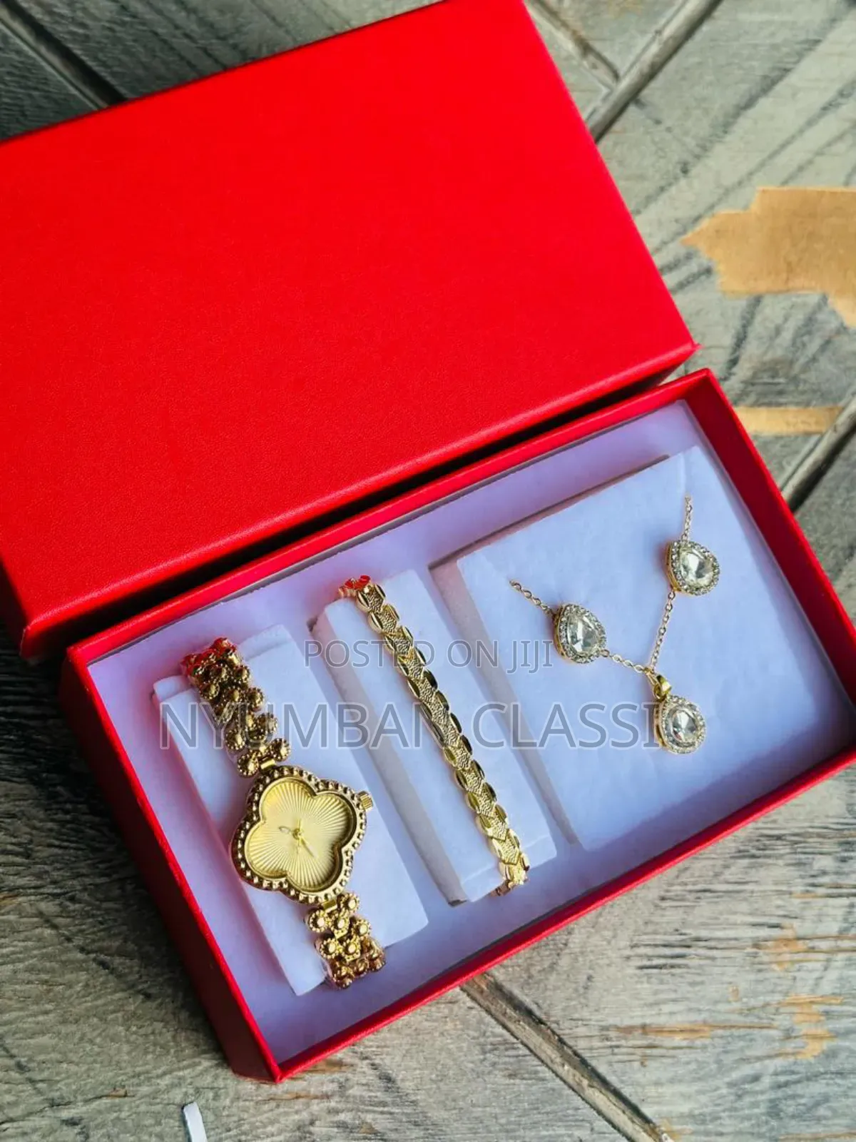 Watches ,Chain,Blacelet,Earings