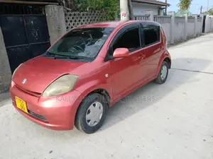 Toyota Passo 2005 Purple