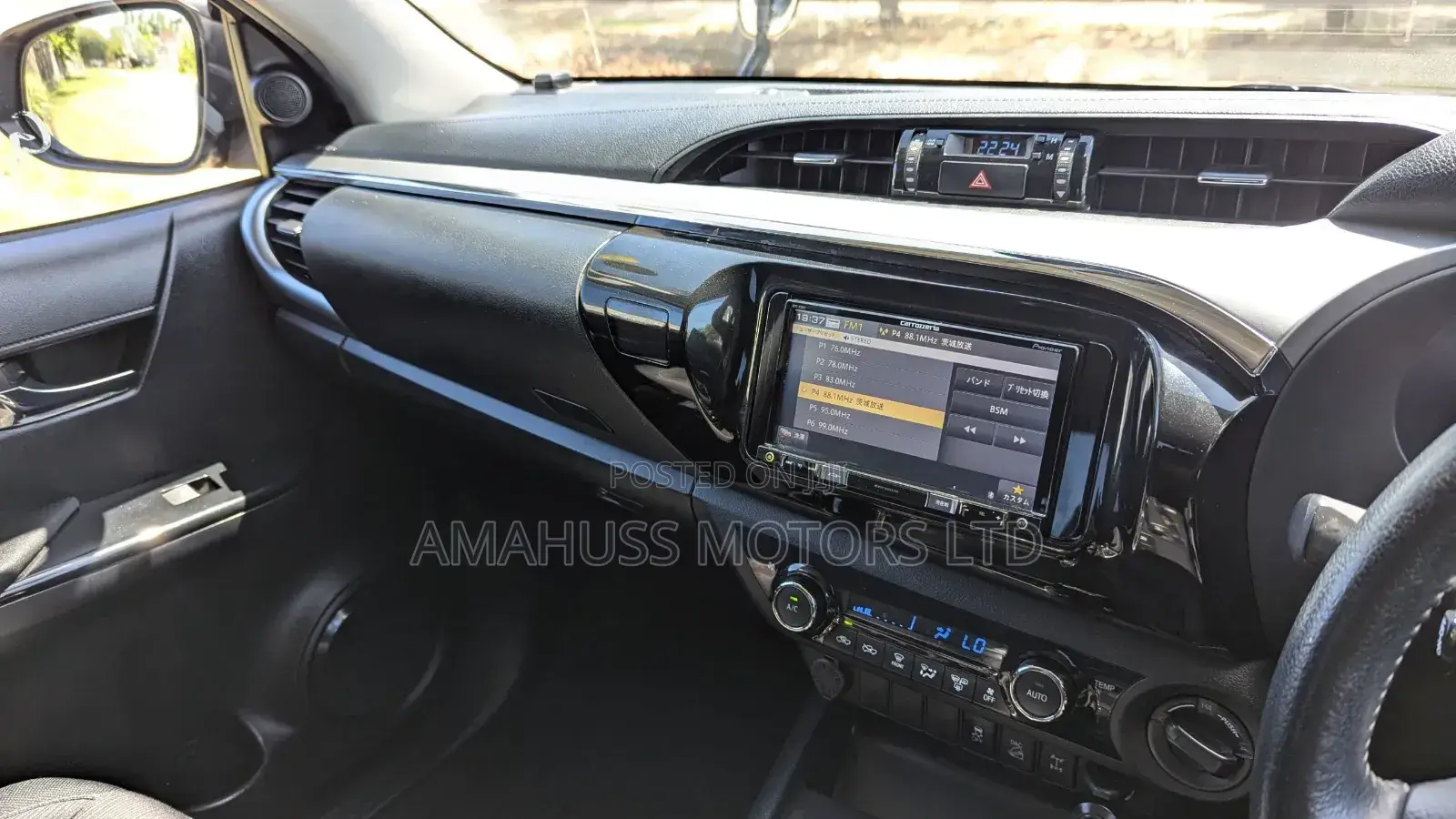 Toyota Hilux 2018 Black