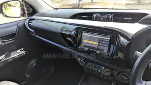 Toyota Hilux 2018 Black