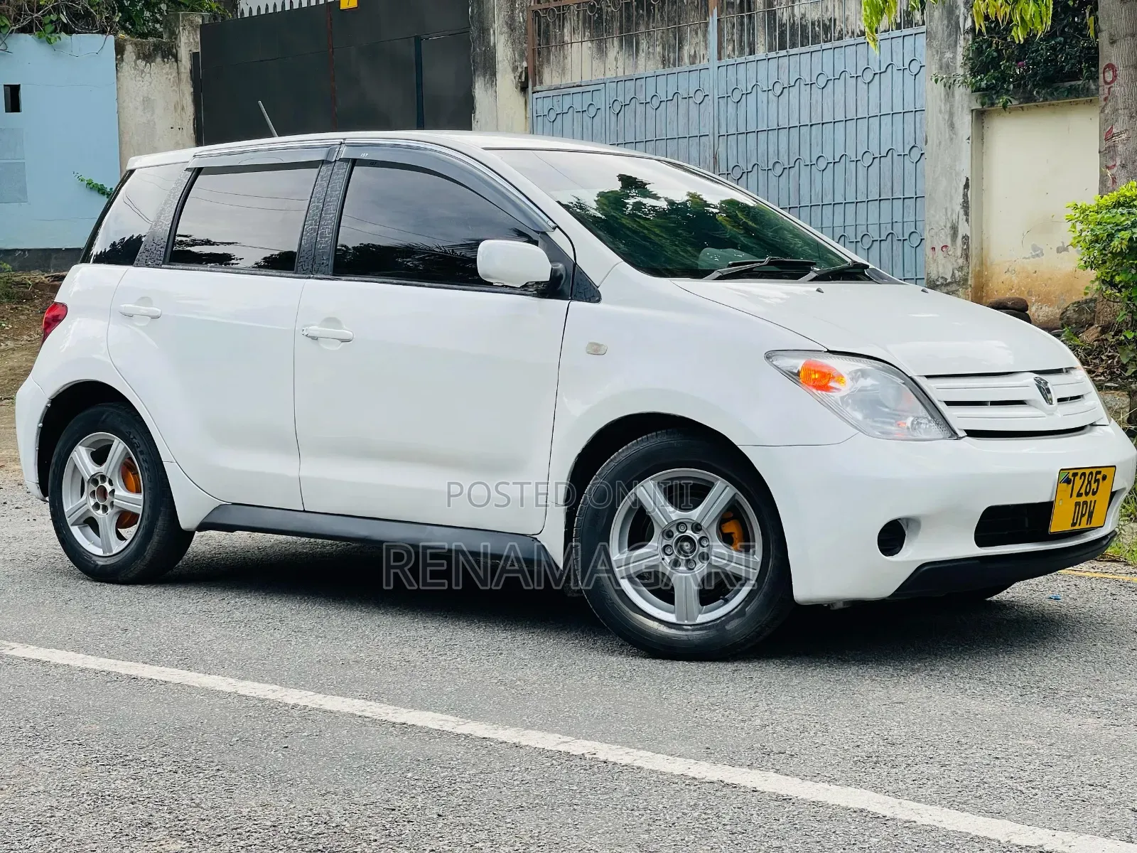 Toyota IST 2004 White