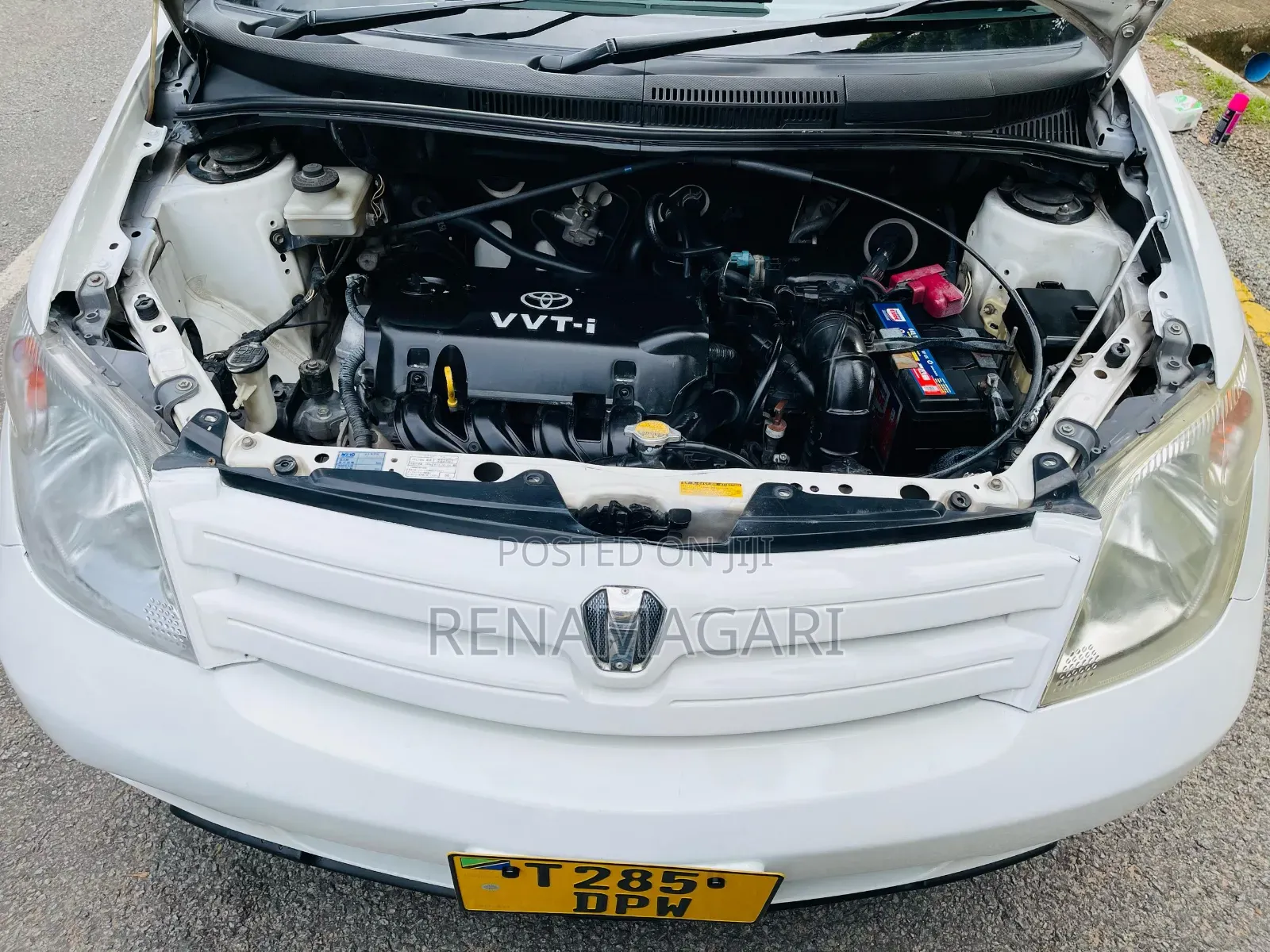 Toyota IST 2004 White