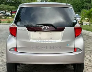 Toyota Ractis 2011 Pearl