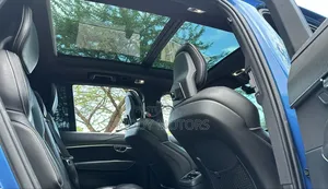 Volvo XC90 2018 Blue