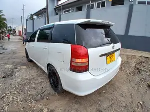 Toyota Wish 2005 White