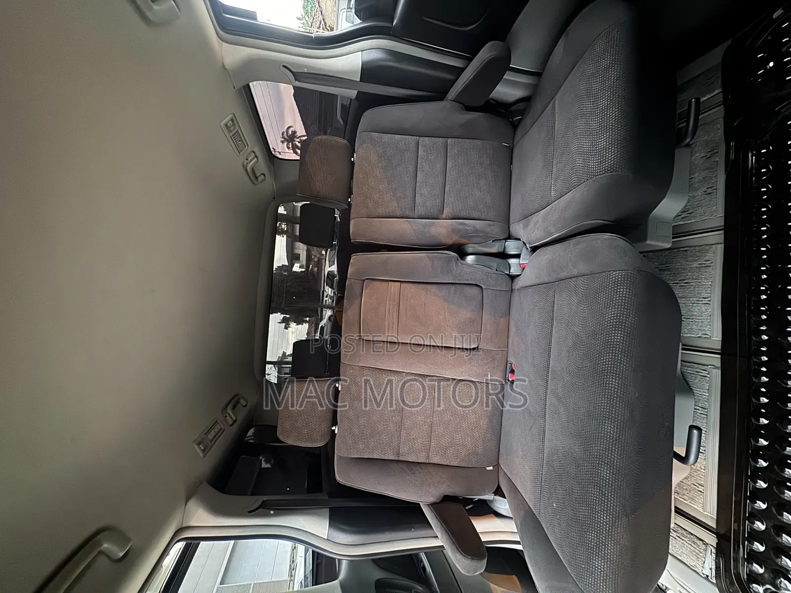 Toyota Alphard 2.4 Petrol FWD 2004 White