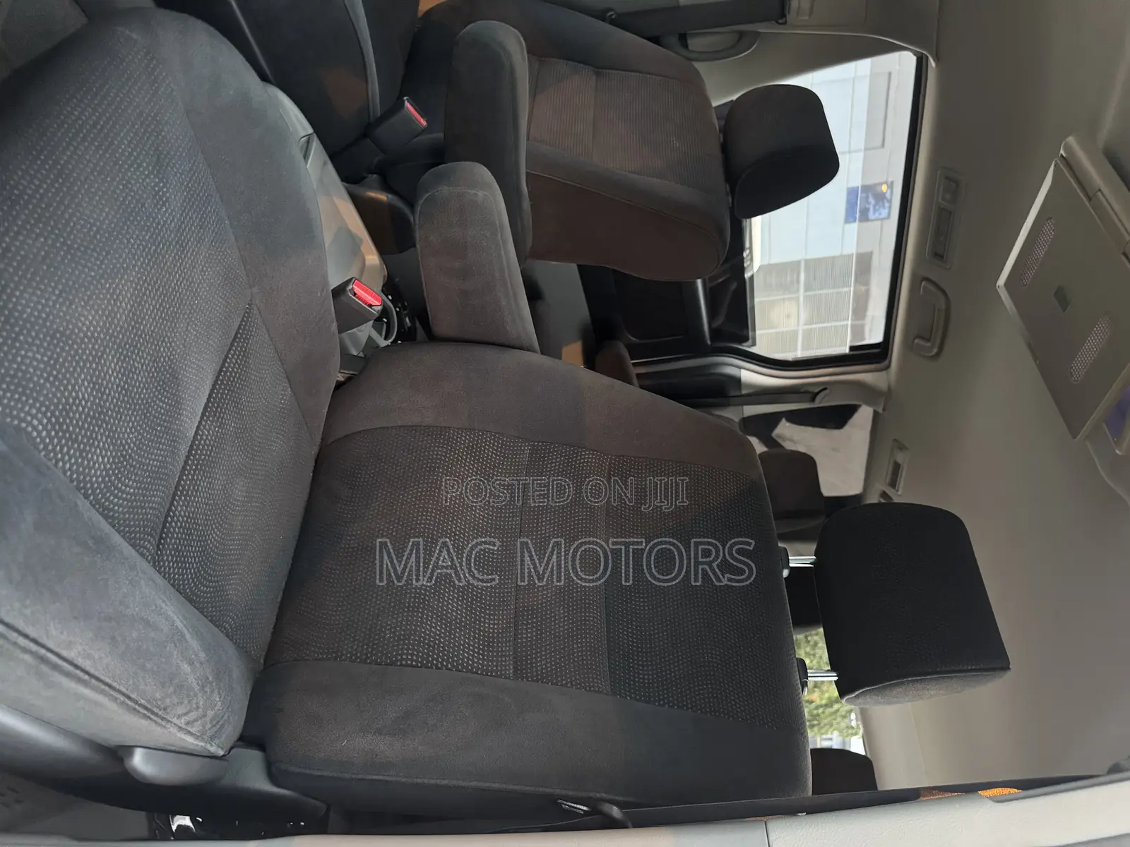 Toyota Alphard 2.4 Petrol FWD 2004 White