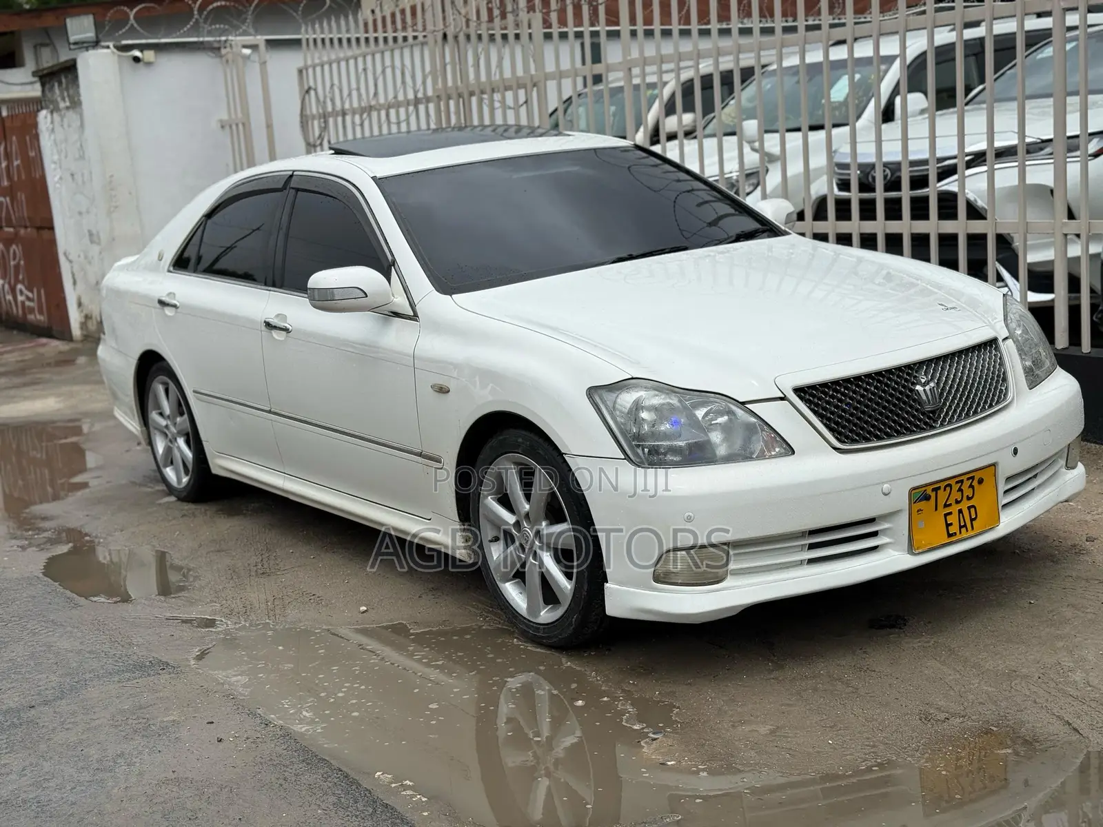 Toyota Crown 2004 White