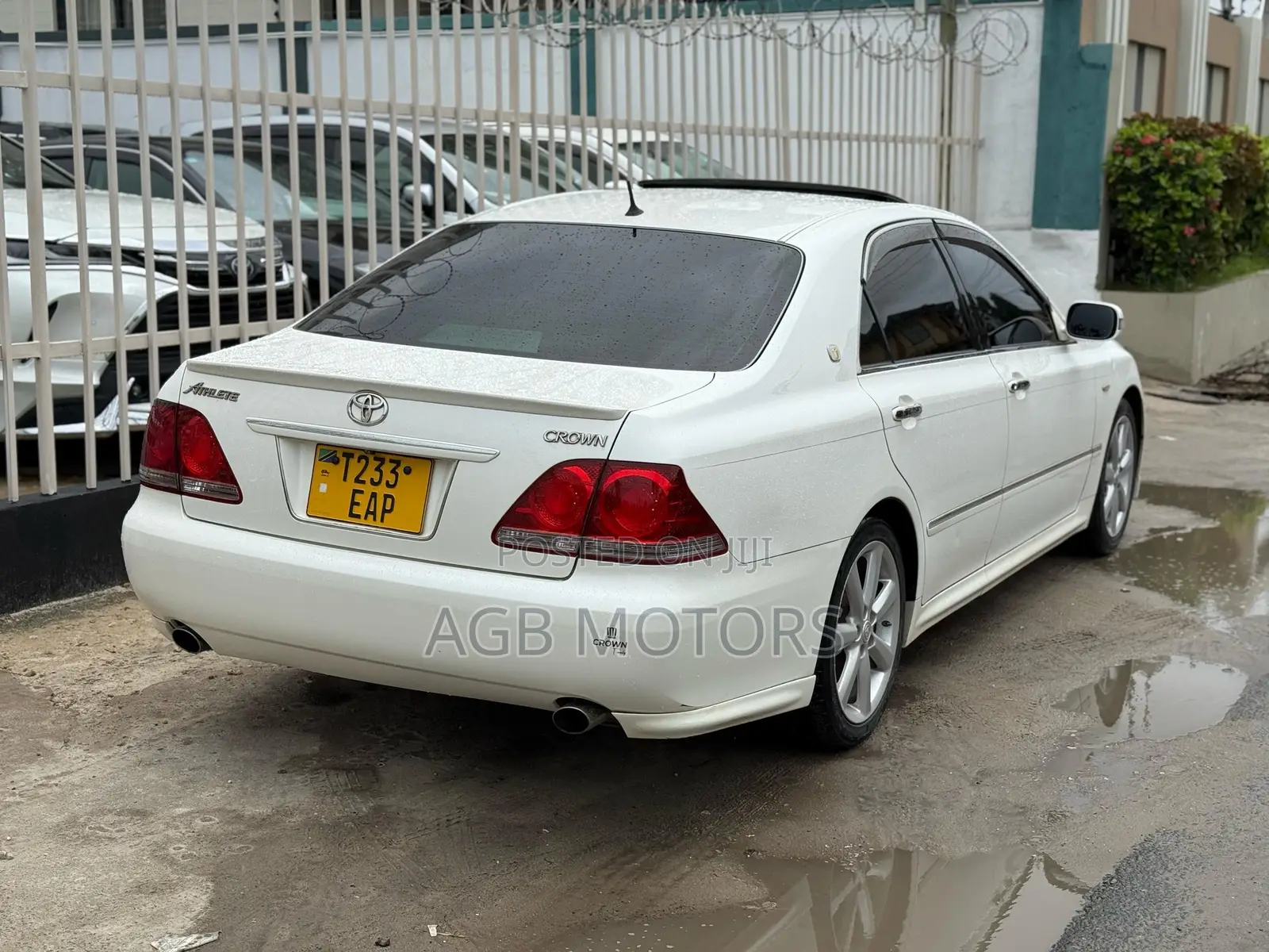 Toyota Crown 2004 White