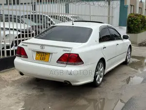 Toyota Crown 2004 White