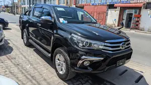 Toyota Hilux 2018 Black