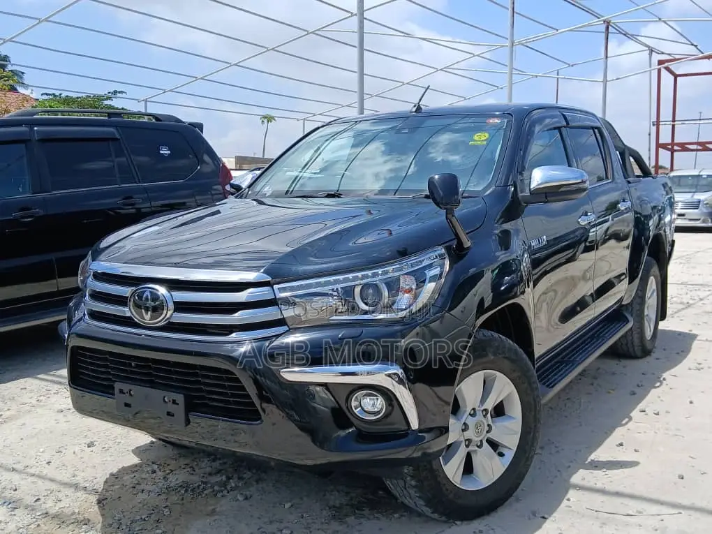 Toyota Hilux 2018 Black