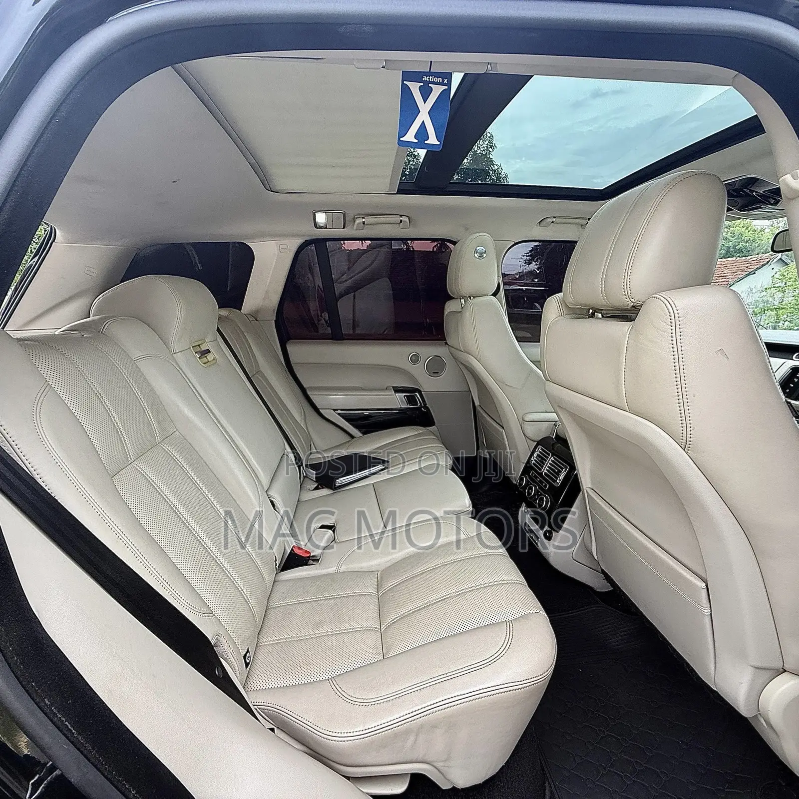 Land Rover Range Rover Vogue 2014 Black