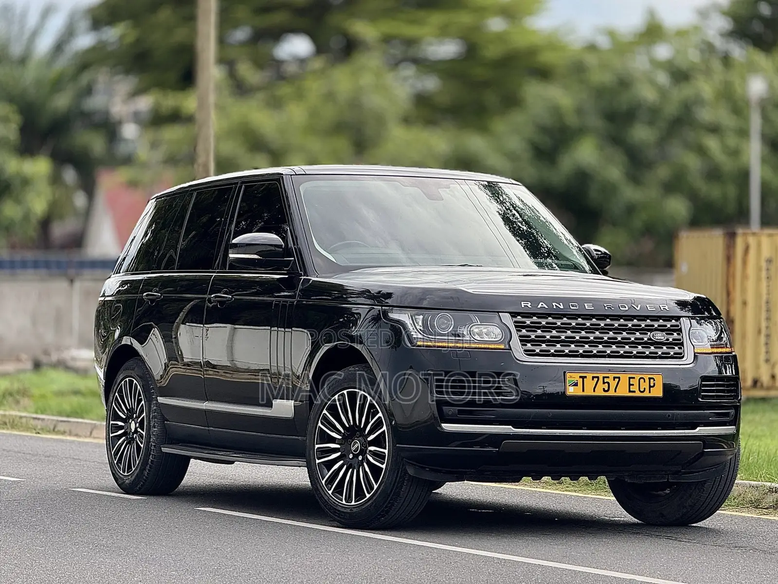 Land Rover Range Rover Vogue 2014 Black