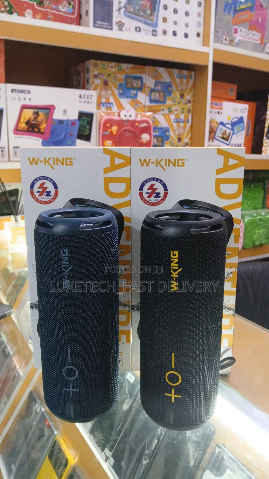 W-King D320 Portable and Waterproof Bluetooth Speakers