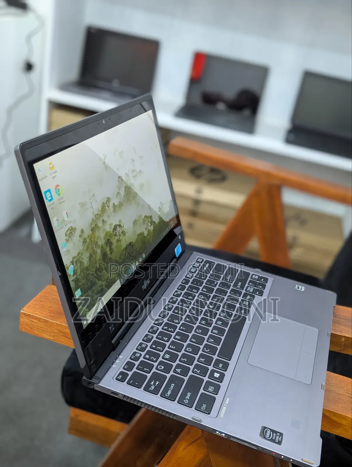 New Laptop Fujitsu Lifebook UH900 8GB Intel Core I5 HDD 500GB