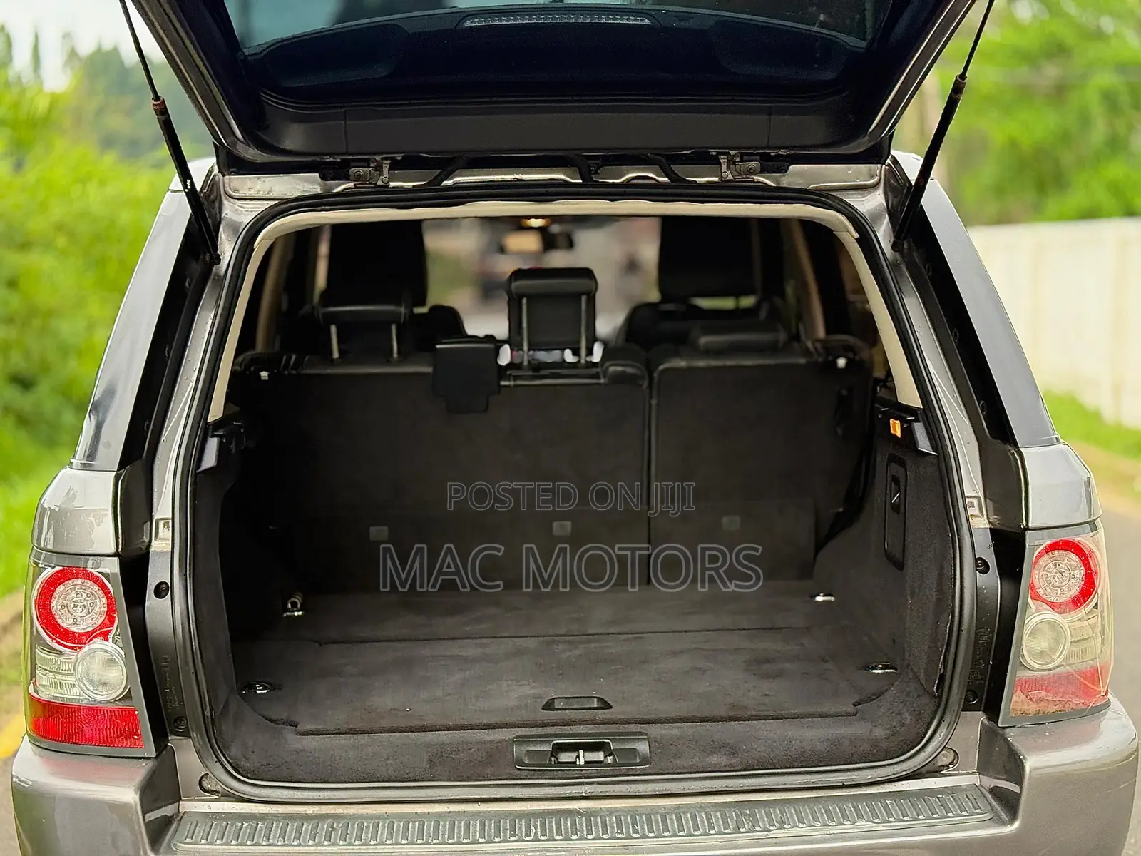 Land Rover Range Rover Sport 2010 Gray