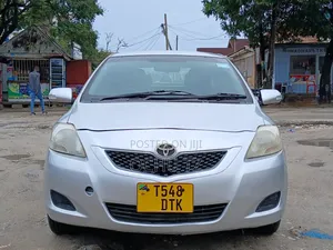 Toyota Belta 2006 Silver