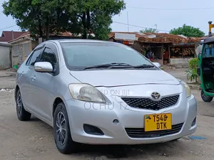 Toyota Belta 2006 Silver