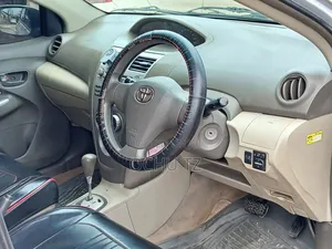 Toyota Belta 2006 Silver