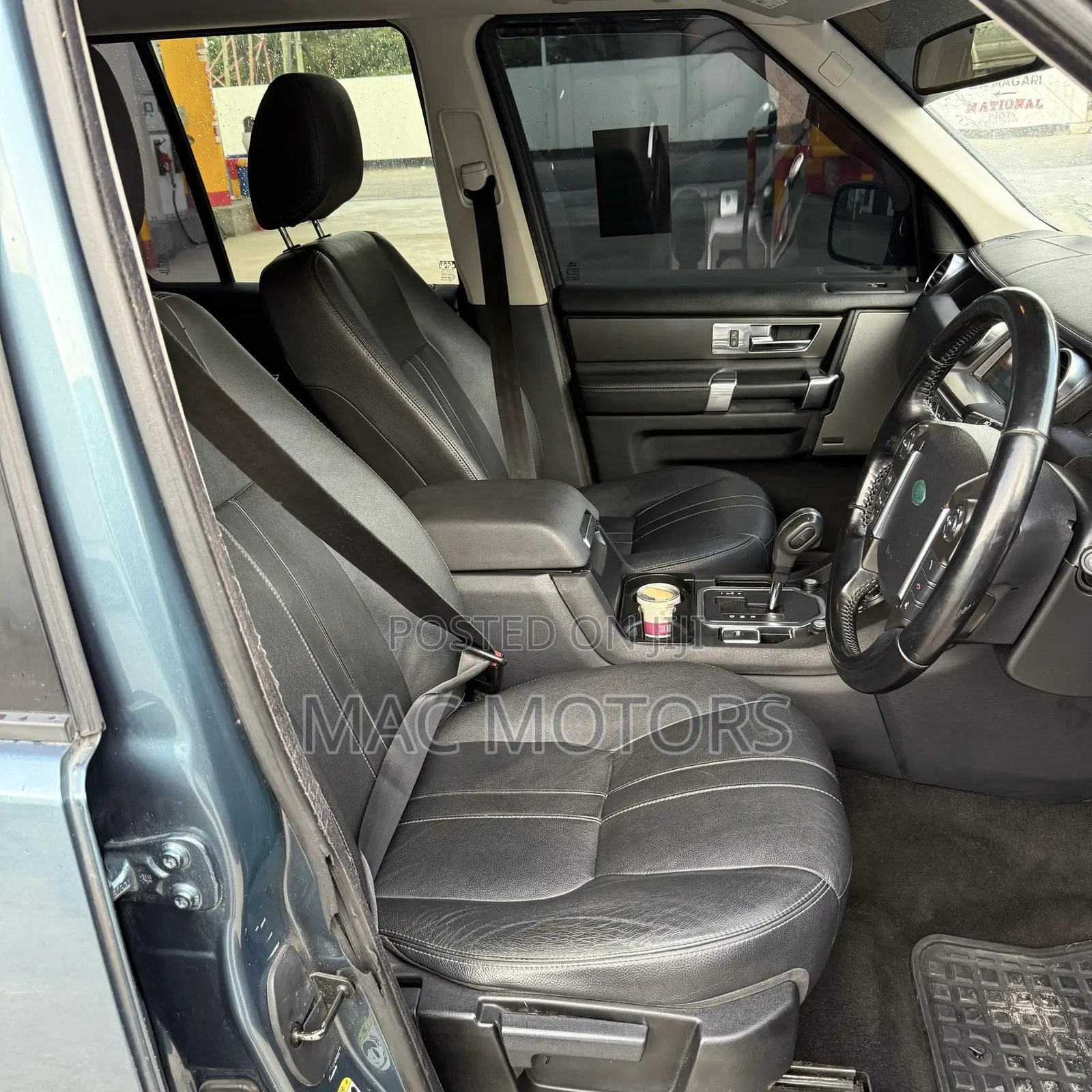 Land Rover Discovery 2011 Blue