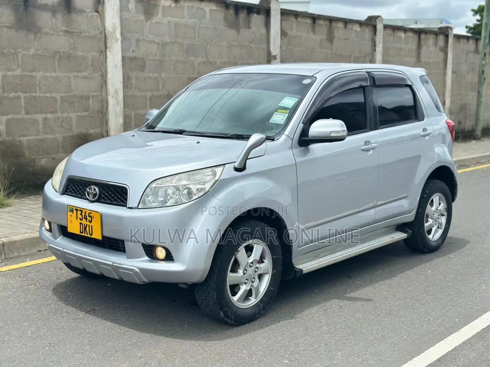Toyota Rush 2009 Silver