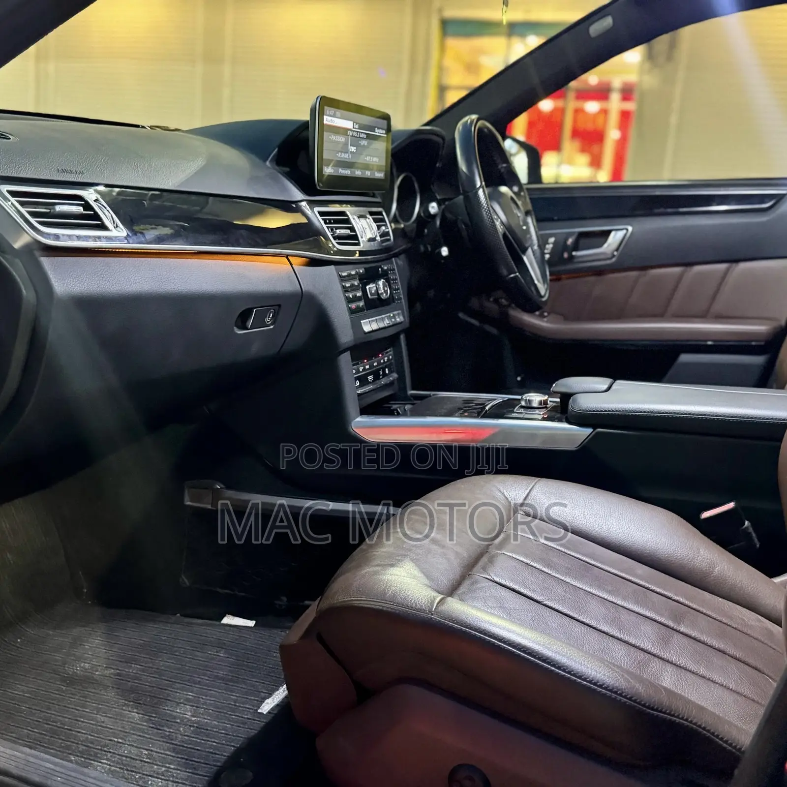 Mercedes-Benz E250 SV Premium 2014 Matt Black