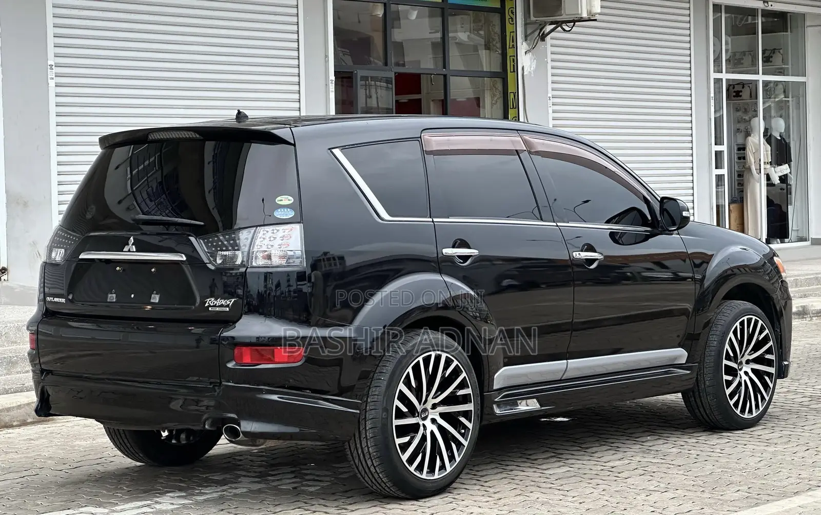 Mitsubishi Outlander 2011 Matt Black