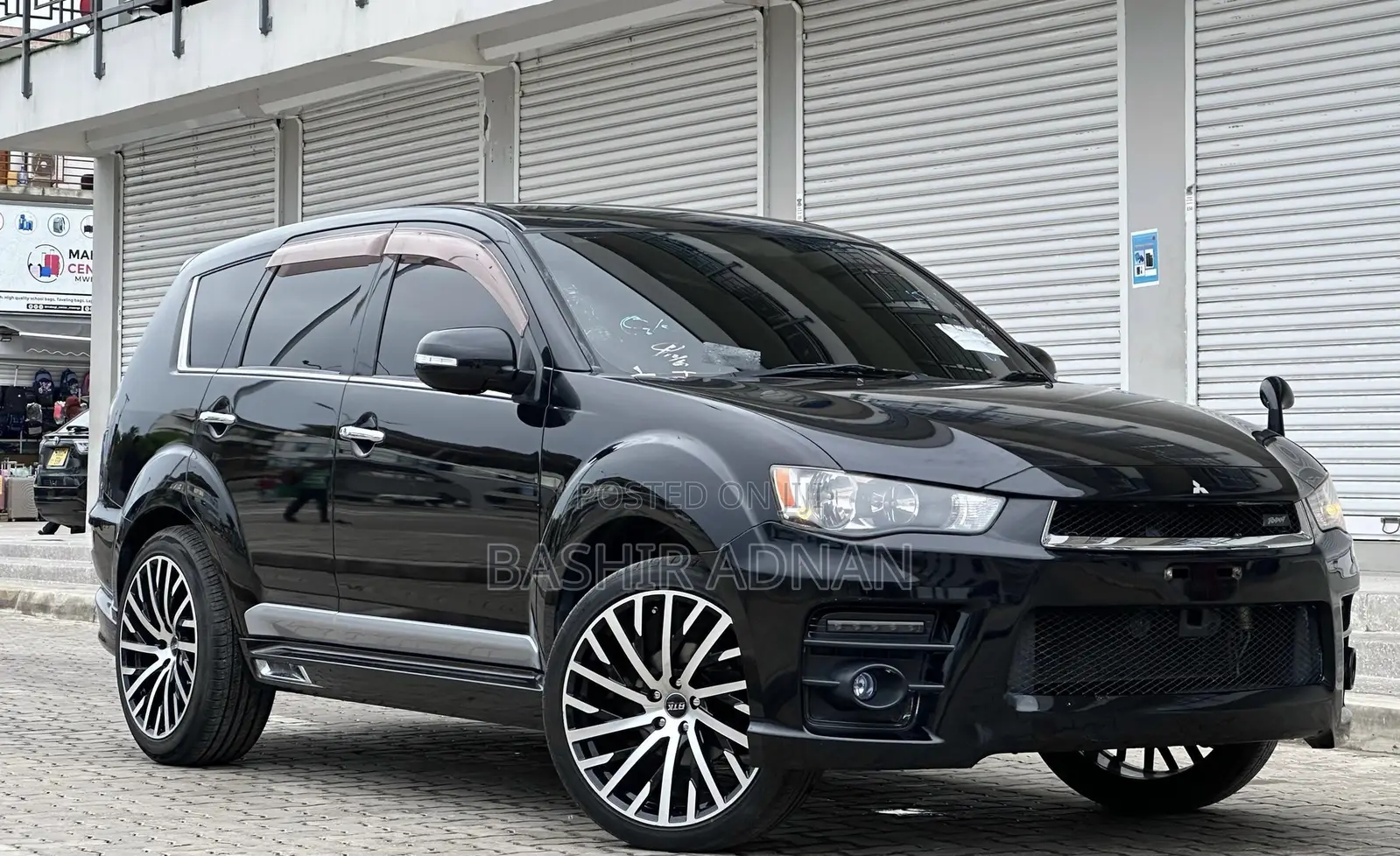 Mitsubishi Outlander 2011 Matt Black
