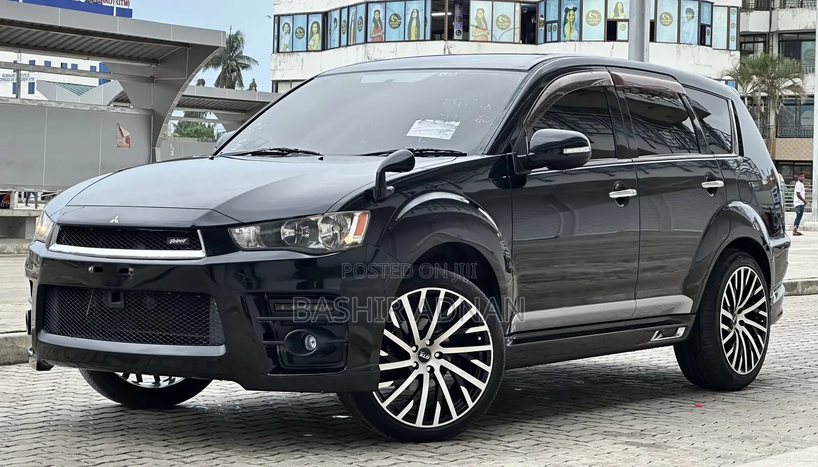 Mitsubishi Outlander 2011 Matt Black