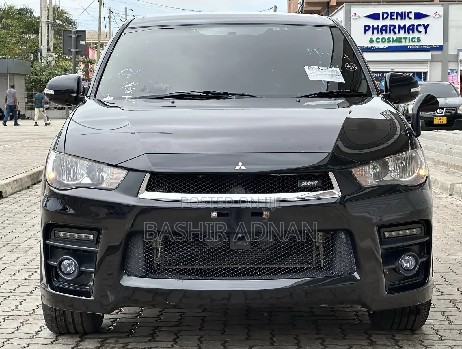 Mitsubishi Outlander 2011 Matt Black