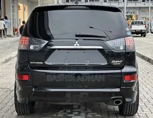 Mitsubishi Outlander 2011 Matt Black