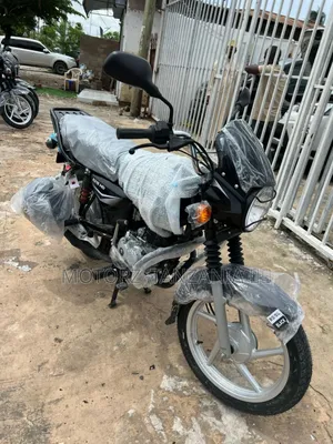 Bajaj Boxer 125 2025 Black