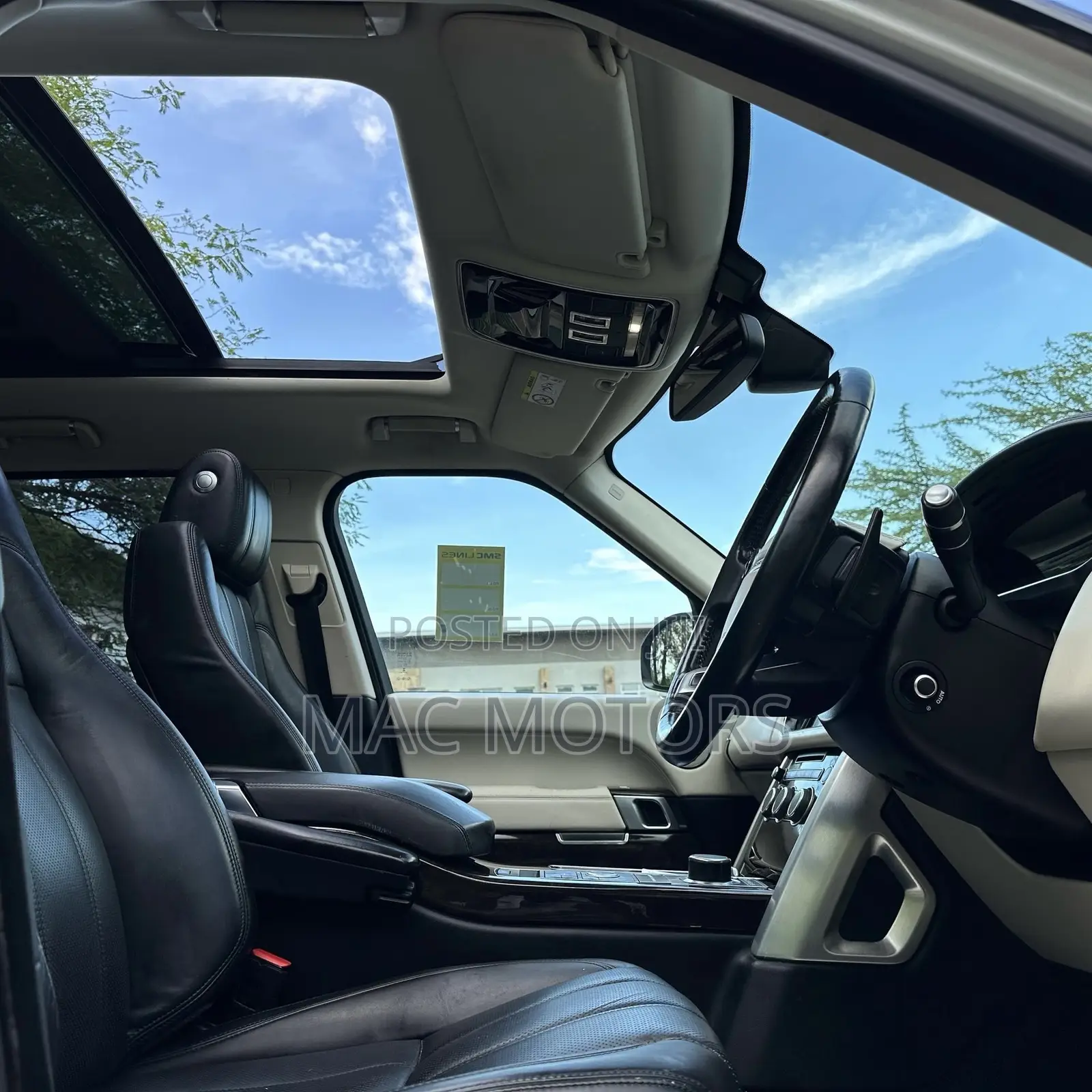Land Rover Range Rover Vogue 2016 Gold