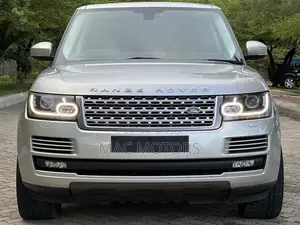 Land Rover Range Rover Vogue 2016 Gold