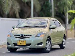 Toyota Belta 2006 Gold