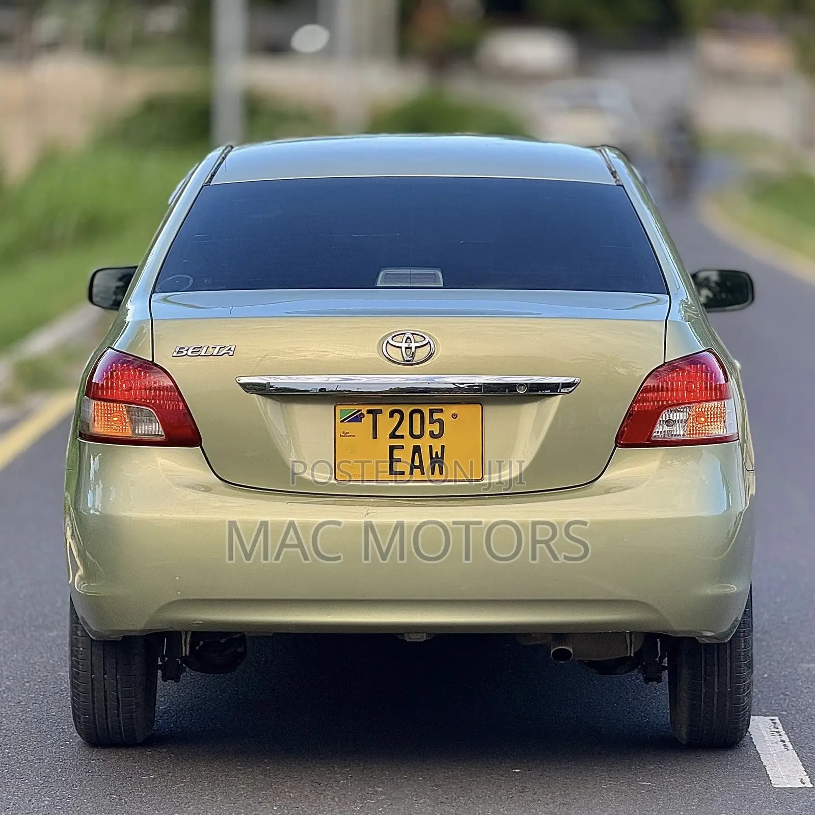 Toyota Belta 2006 Gold