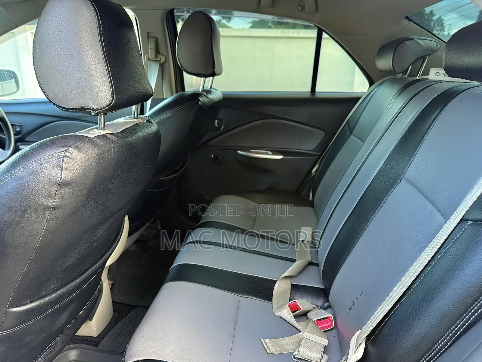 Toyota Belta 2006 Gold