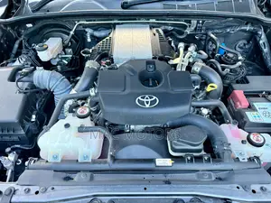 Toyota Hilux 2022 Gray