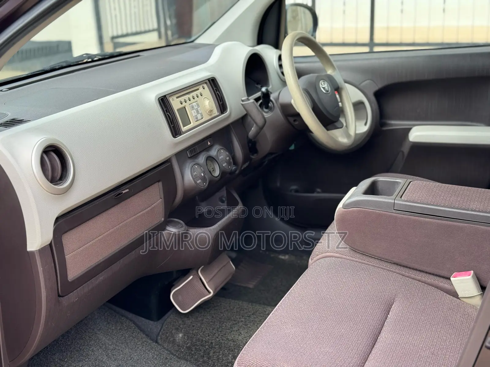 Toyota Passo 2010 Black