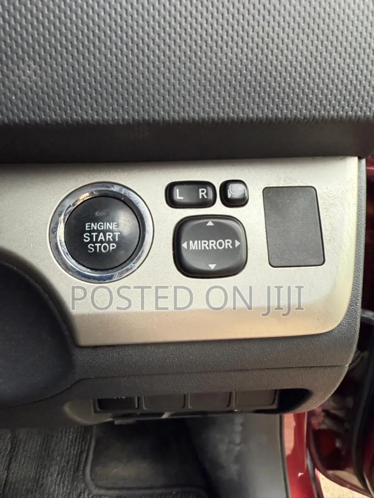 Toyota Rumion 1.5 FWD 2023 Red