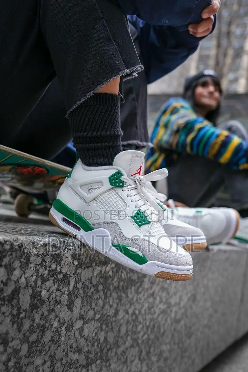 Nike Sb X Jordan 4 Retro Pine Green