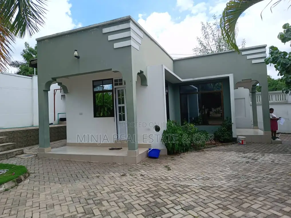 Furnished 3bdrm House in Goba for sale