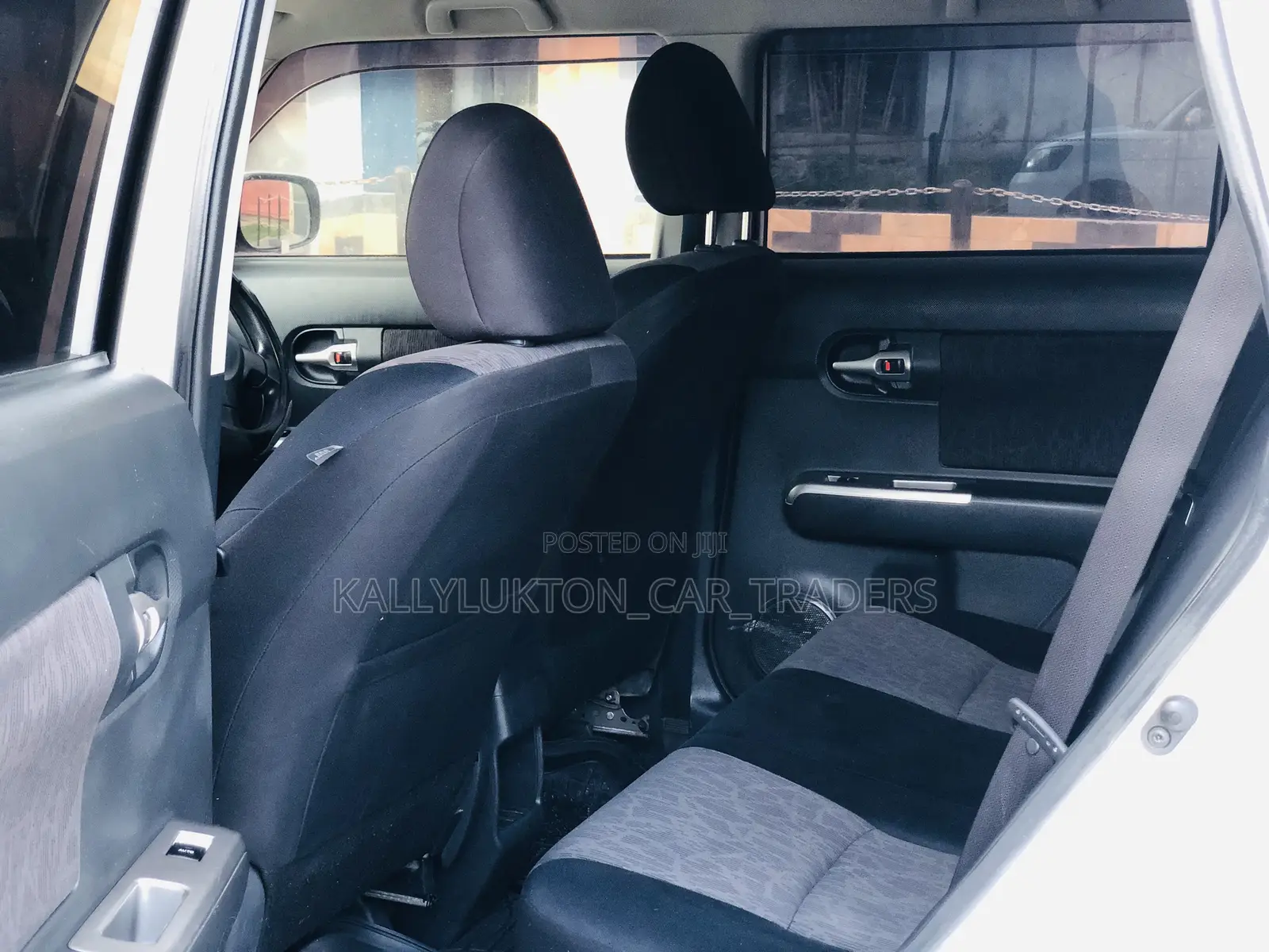 Toyota Corolla Rumion 2011 Pearl