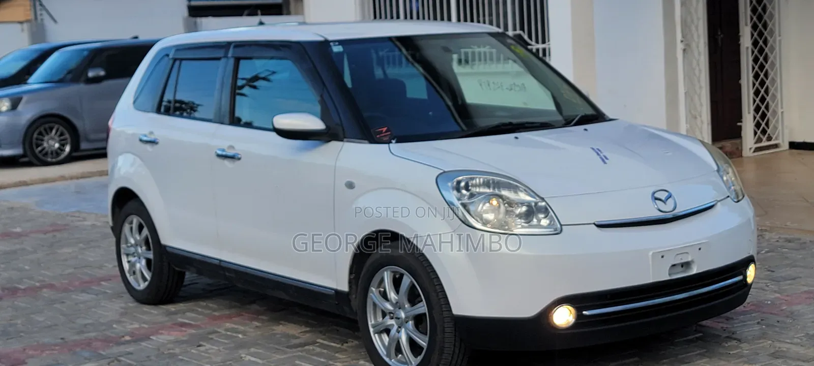 Mazda Verisa 2008 White