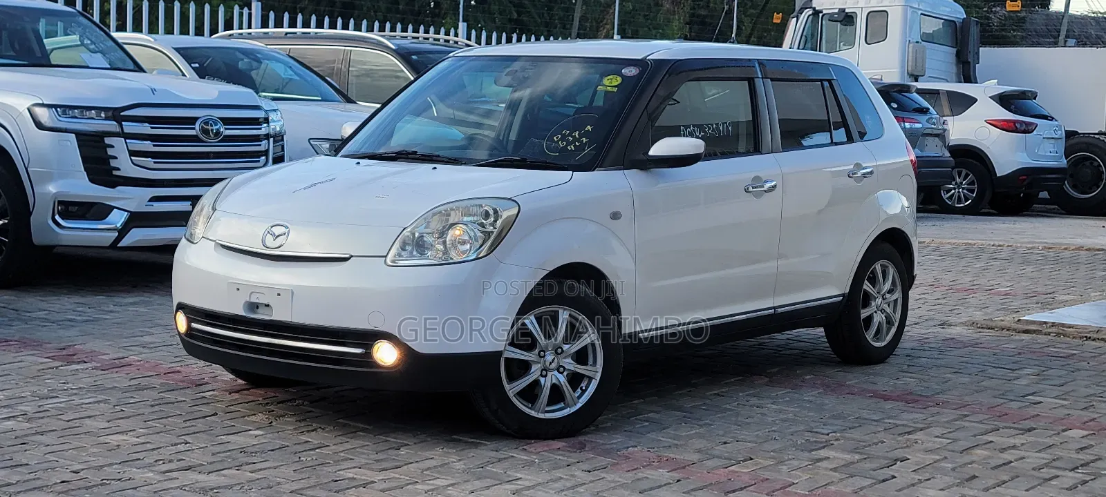 Mazda Verisa 2008 White