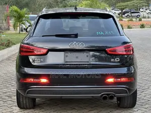 Audi Q3 2013 Black