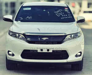 Photo - Toyota Harrier 2015 White